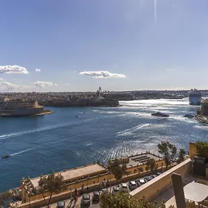 apt-harbour-view-large-2br.qawrahotelsmalta.org/